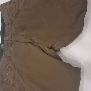 Kuhl Revolvr pants. Size 40x32 Brown Stained
